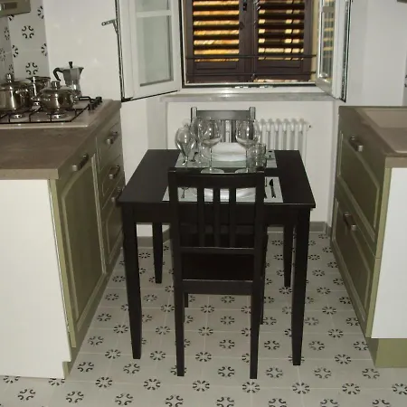 Volterracentro Apartment *